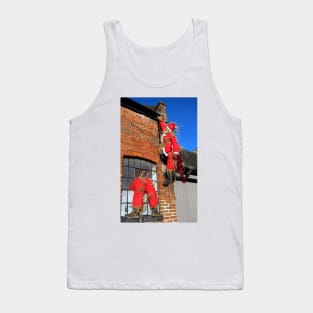 Santa Claus is coming to town Tank Top